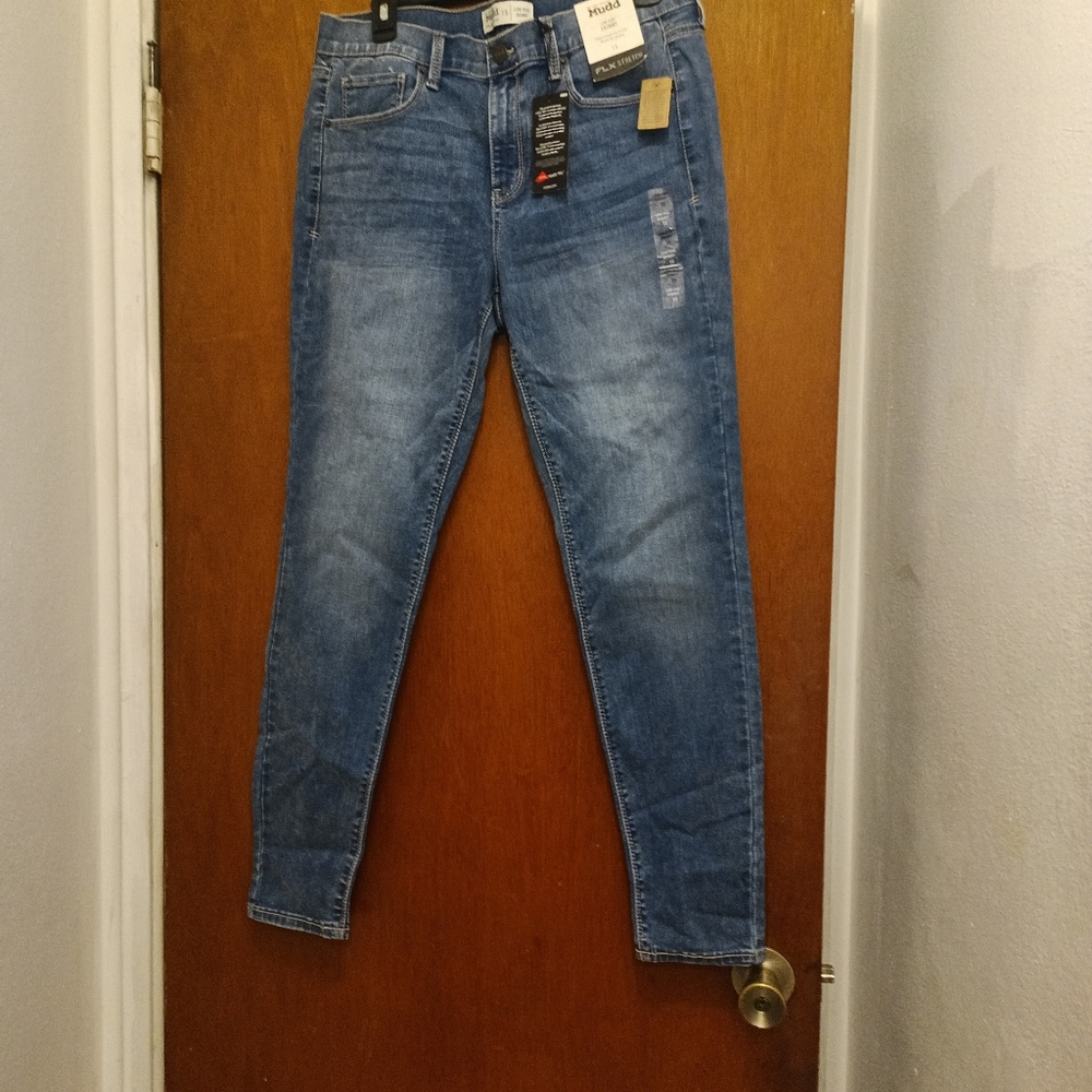 Low rise skinny jeans